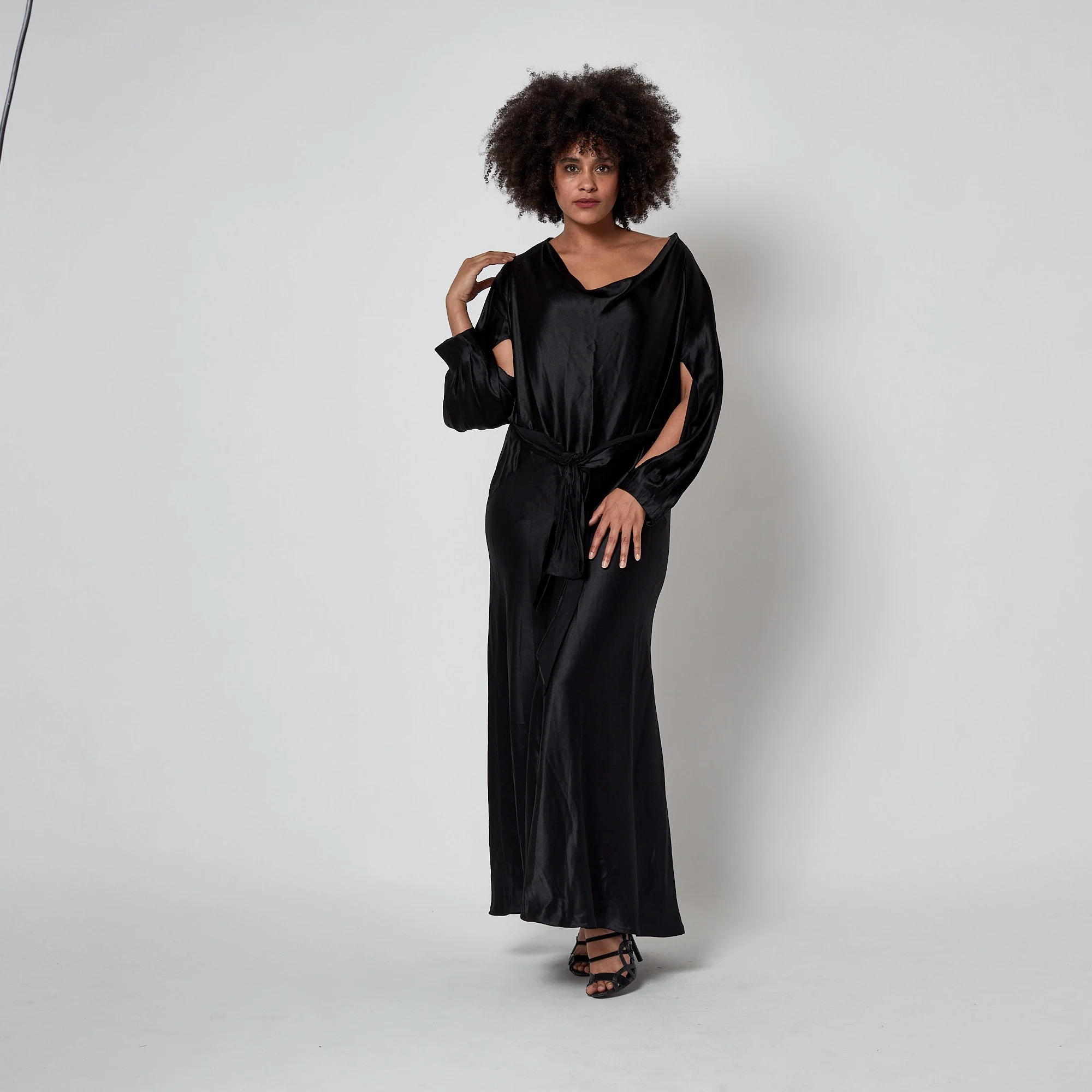 1930s Haute Couture Black Liquid Satin Maxi Dress with Open Sleeves - Image 5