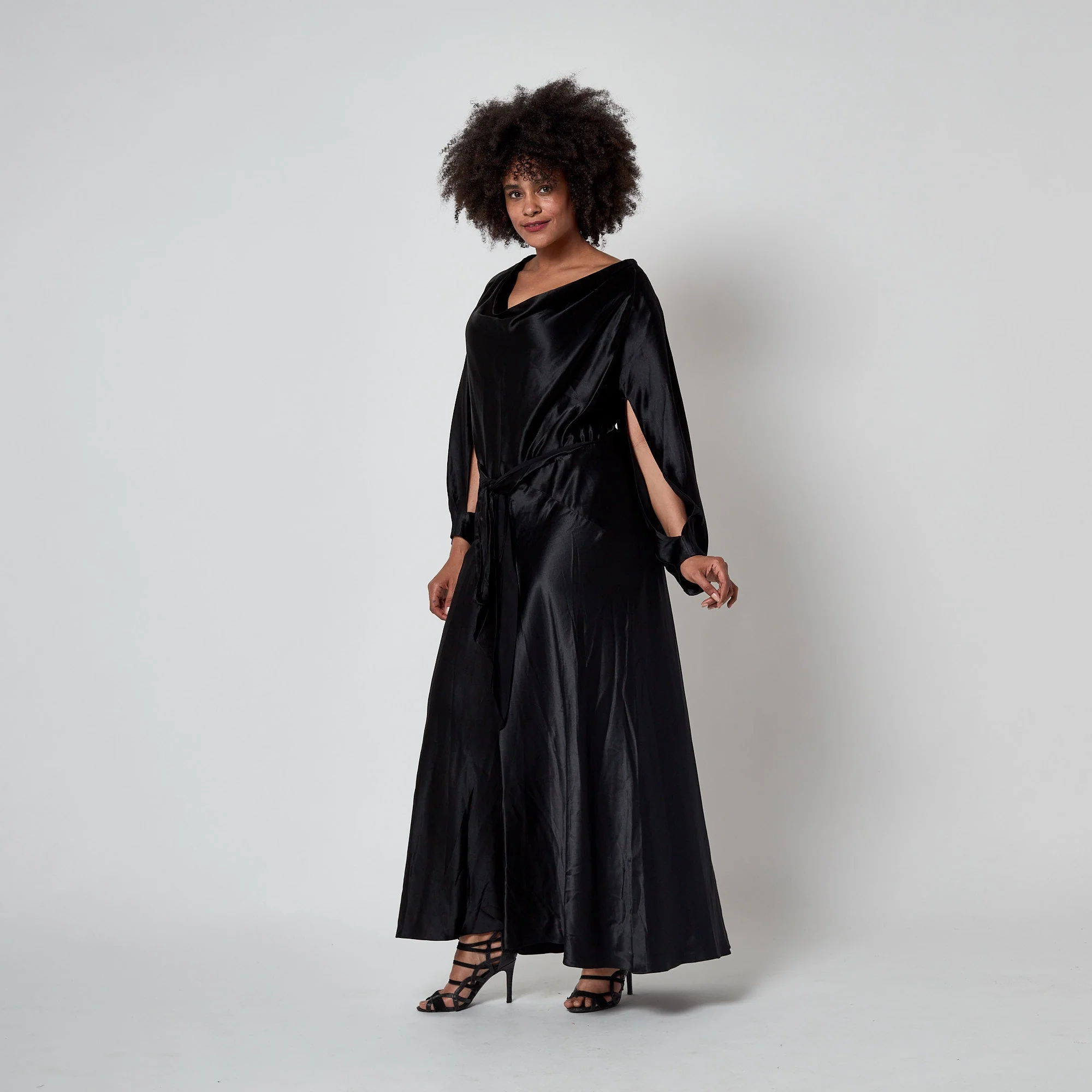 1930s Haute Couture Black Liquid Satin Maxi Dress with Open Sleeves - Image 8