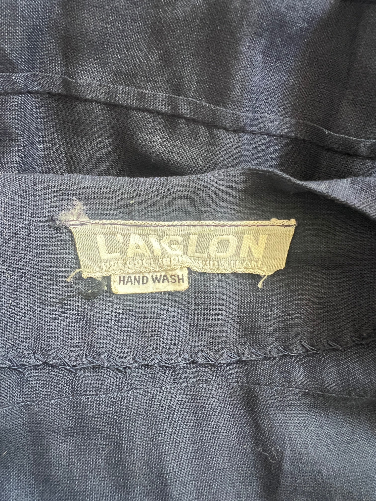 1950s L'Aignon Navy Cotton Short-Sleeve Dress with Pleat Detail - Image 5