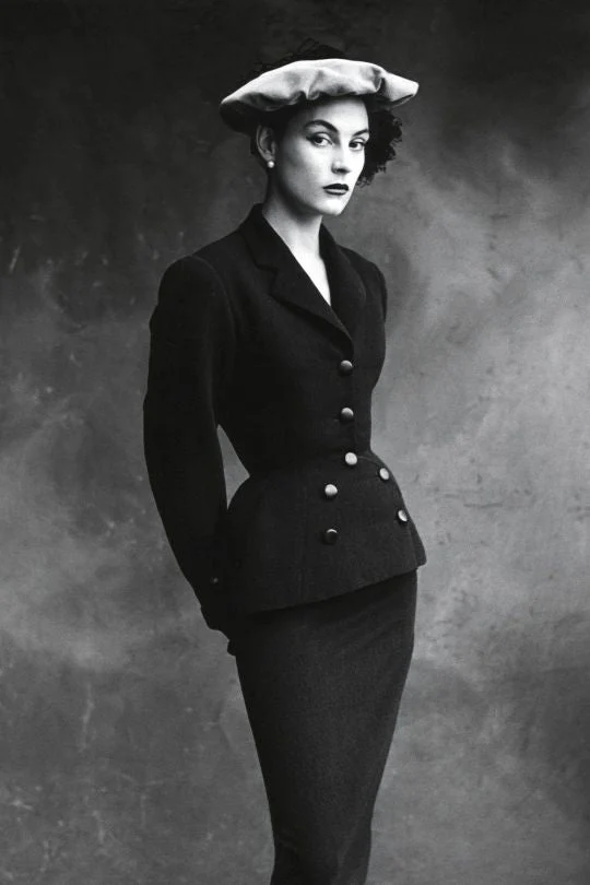 1950s Navy Silk Couture Bar Jacket with Button Pocket - Image 5