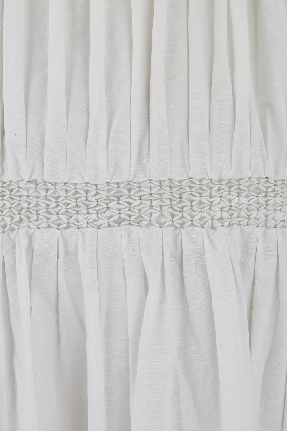 1950s White Cotton Smocked Dress with Tie Back - Image 11