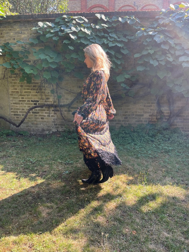 1978 Runway Documented Valentino Floral Black Silk Maxi Dress - Image 18