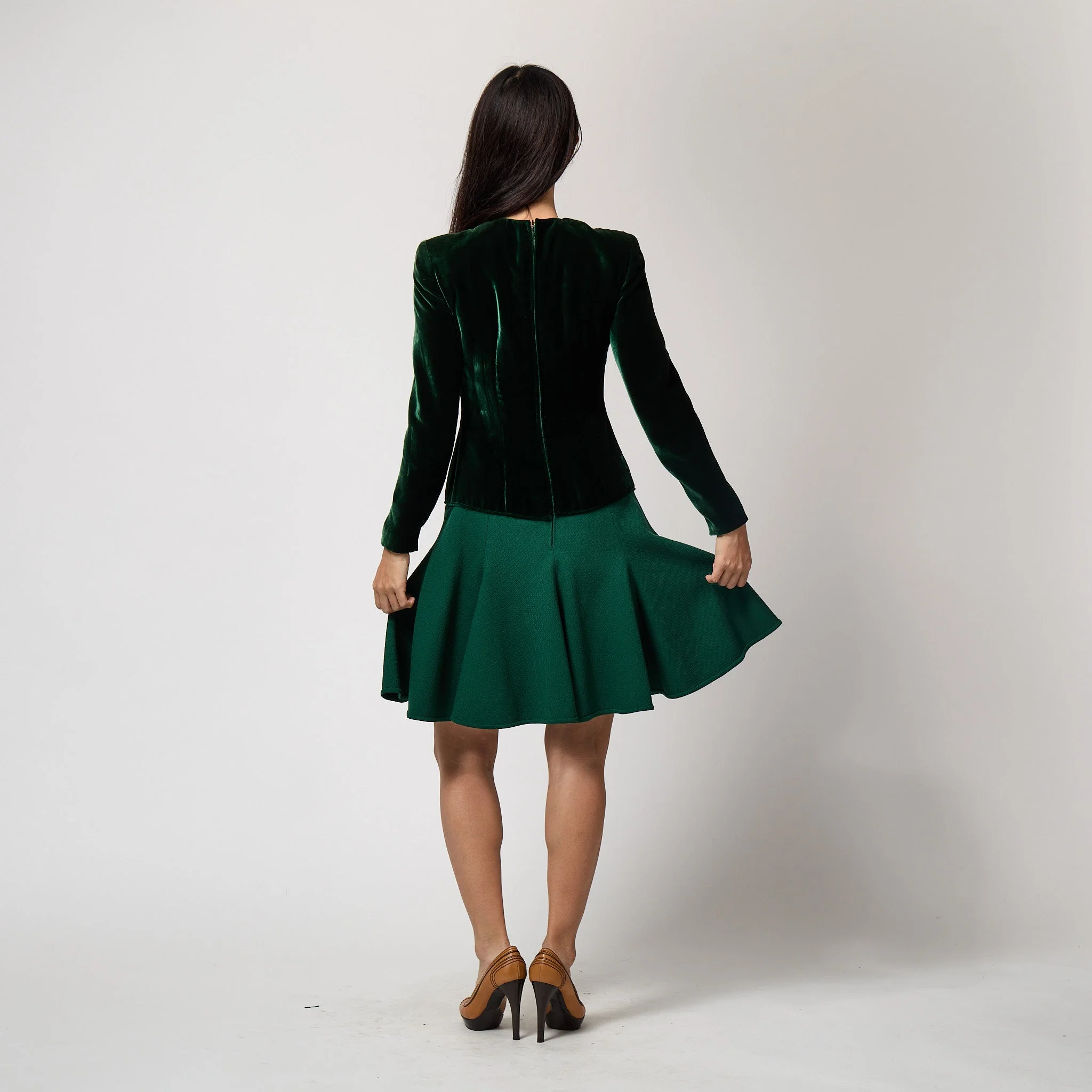 1983 Valentino Haute Couture Emerald Green Velvet and Wool Dress - Image 24