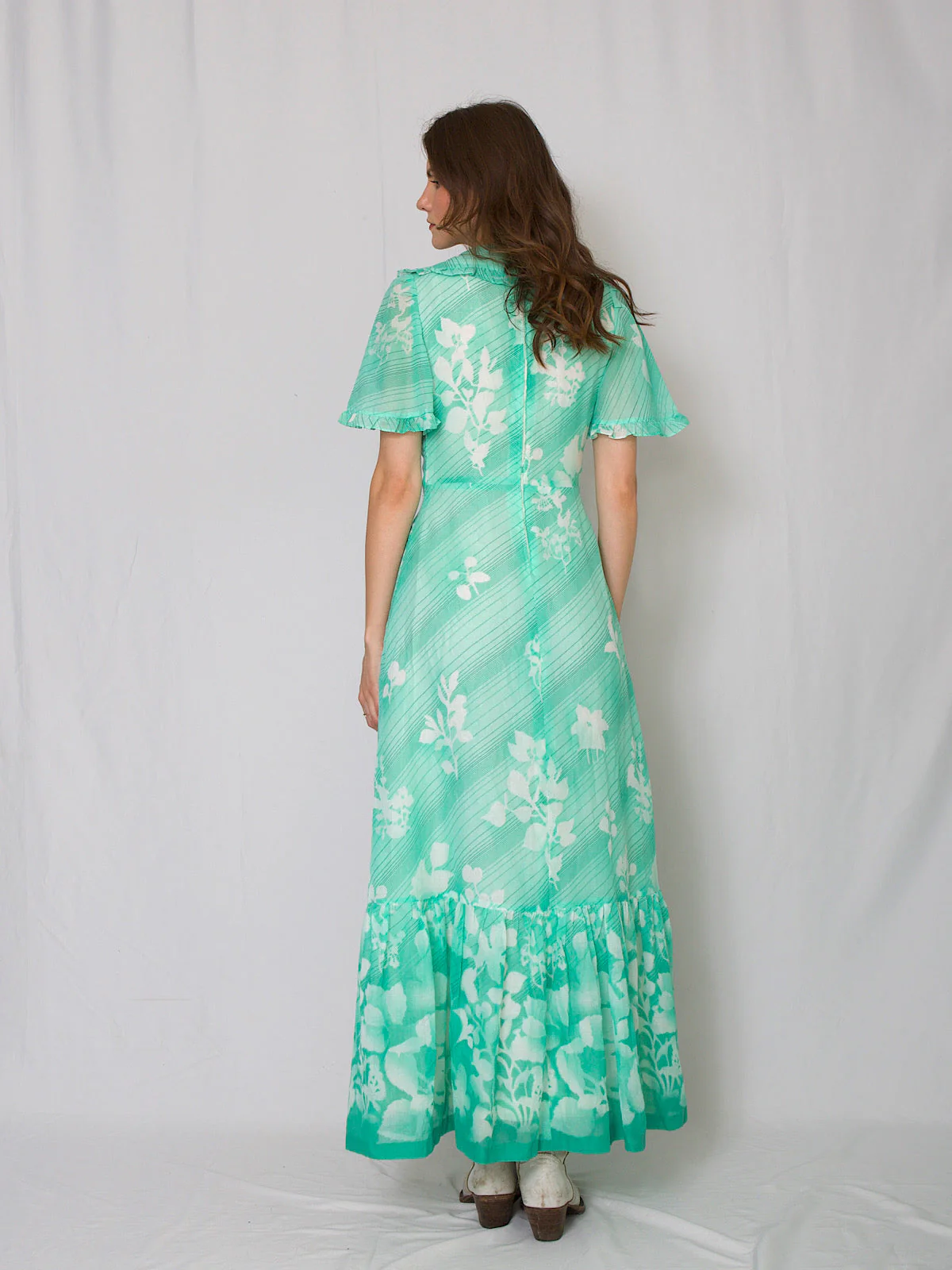 70s vintage boho maxi dress in mint floral cotton - Image 6