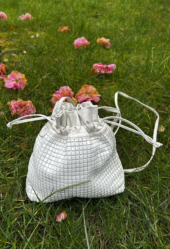 90’s Italian Summer Handbag - Image 5