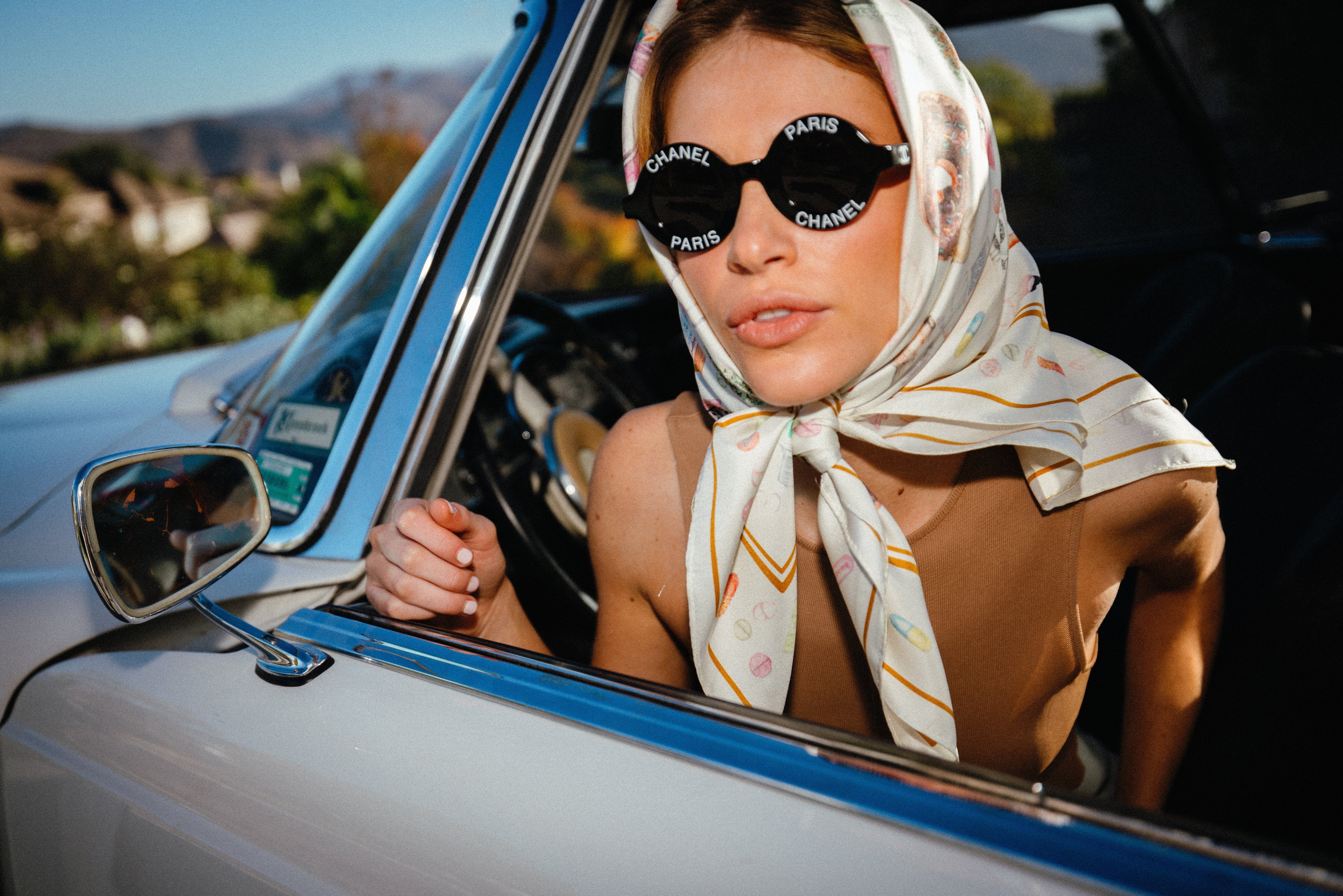 CHANEL Black Round Frame Sunglasses - 1990's Collectors - Image 3