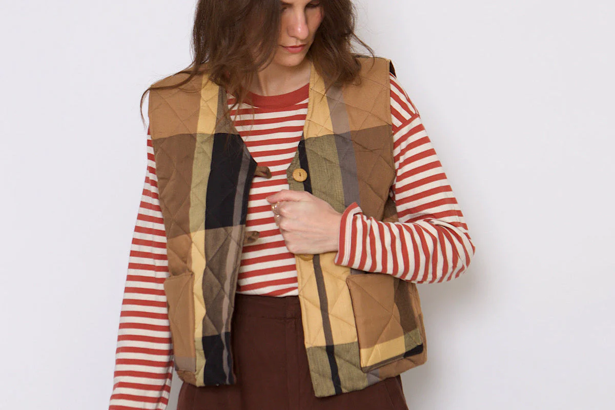 Handmade waistcoat with vintage fabric - Image 28