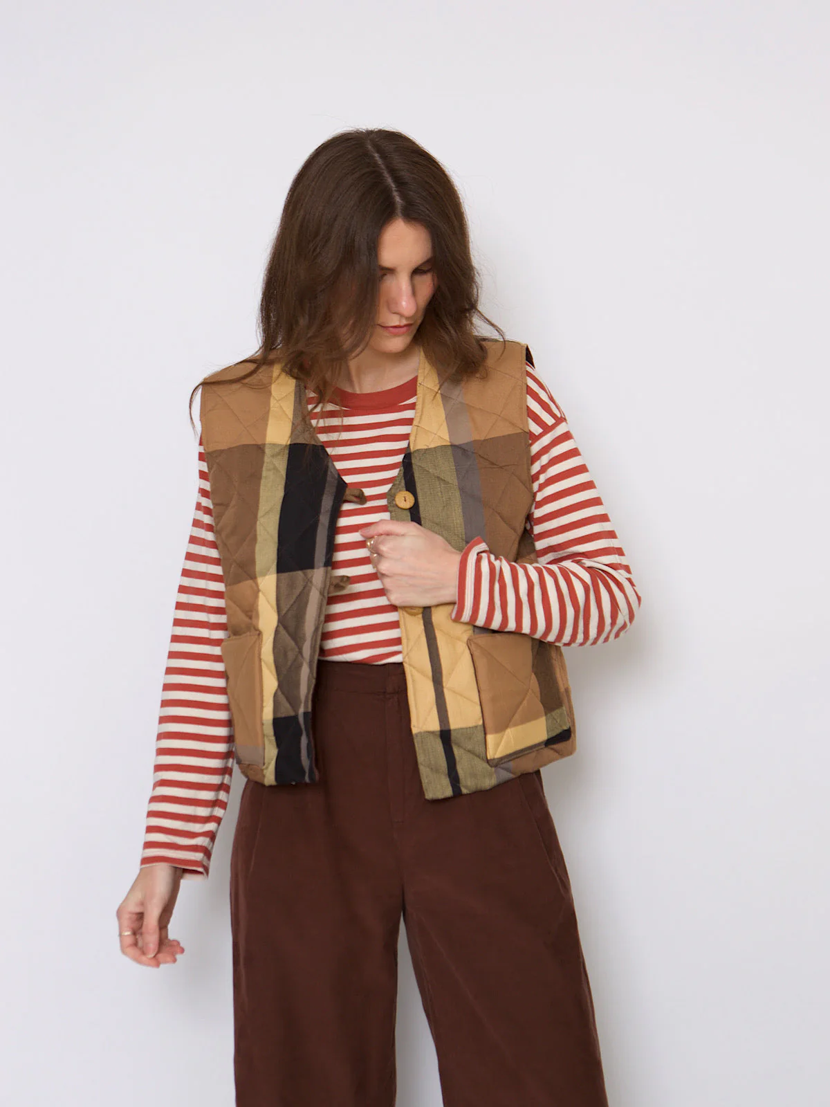 Handmade waistcoat with vintage fabric - Image 8