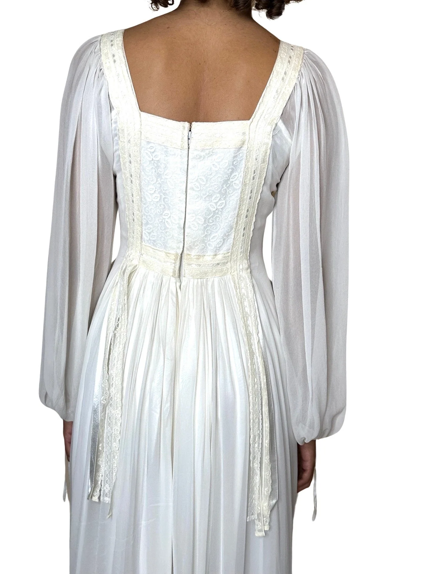 1970's Incredible Vintage White / Cream Silk Lace Wedding Dress UK 8 - 10 - Image 10