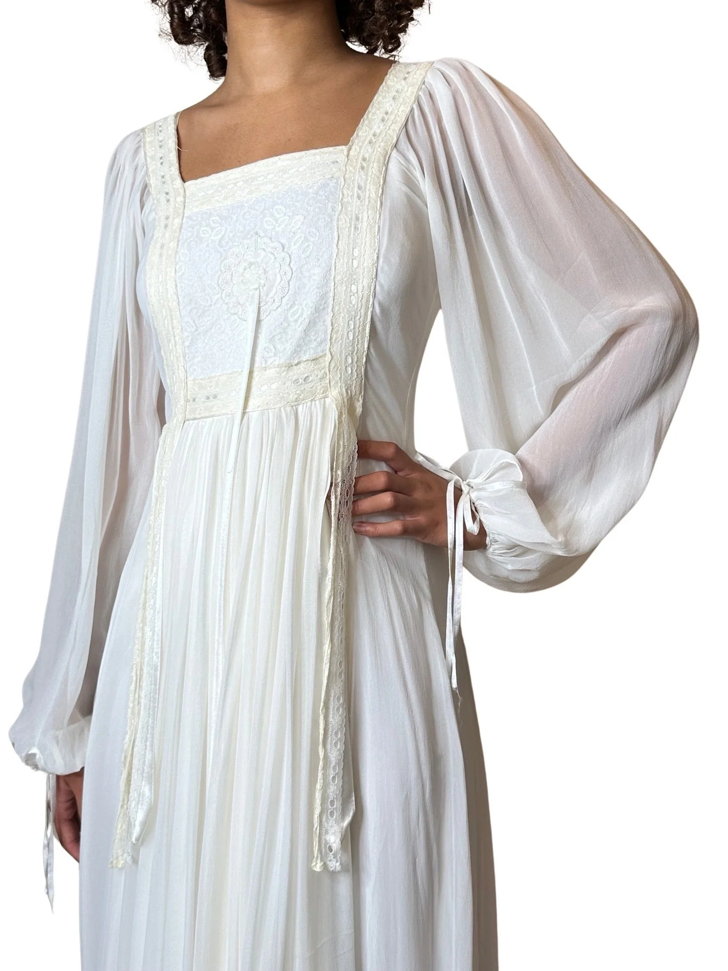 1970's Incredible Vintage White / Cream Silk Lace Wedding Dress UK 8 - 10 - Image 6