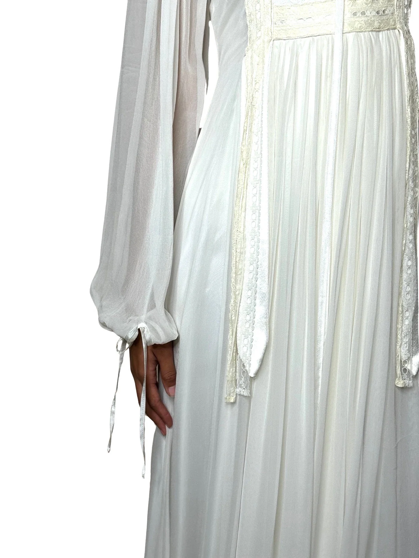 1970's Incredible Vintage White / Cream Silk Lace Wedding Dress UK 8 - 10 - Image 9