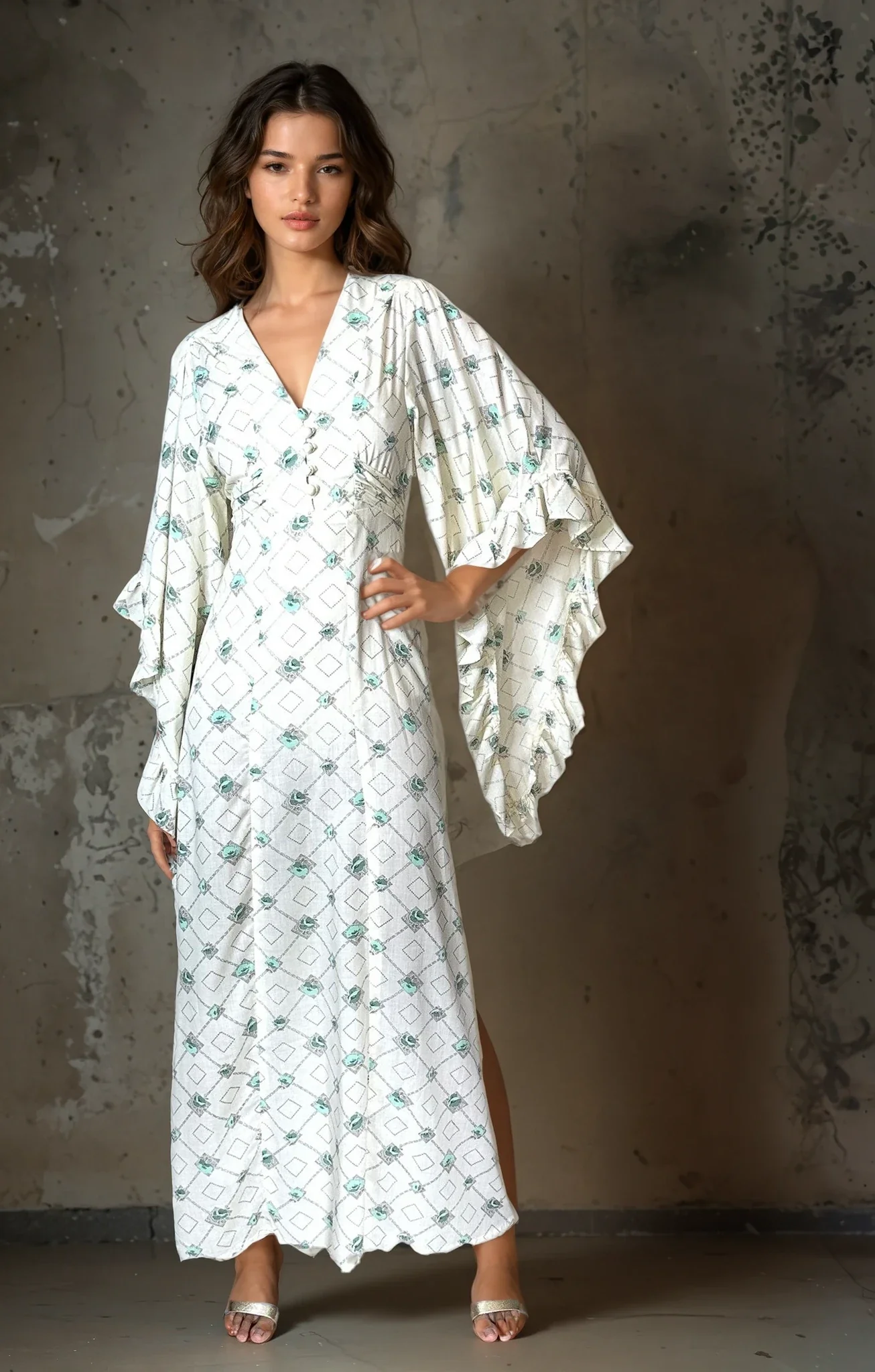 1970's Vintage Cream Printed Angel Sleeve Wedding Dress UK 8 - 14 - Image 4