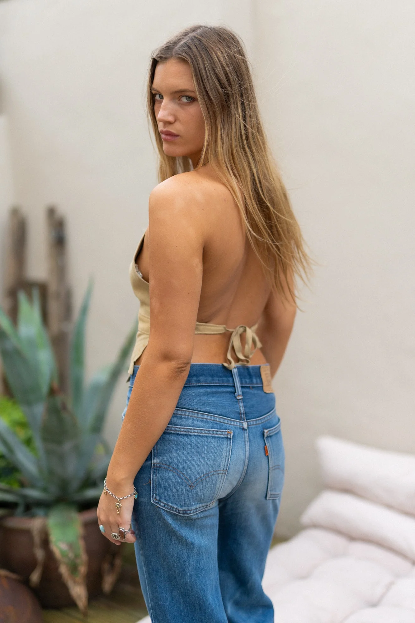 SUEDE HALTER TOP - Image 9