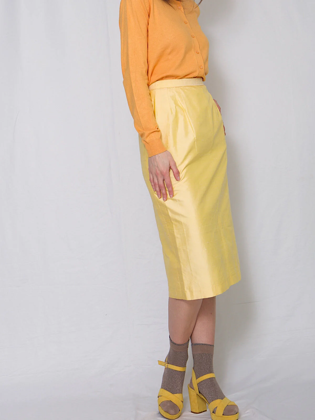 Vintage silk yellow pencil skirt - Image 4